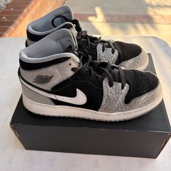 Air Jordan 1 Mid GS ‘Elephant Print’ – Size 5Y