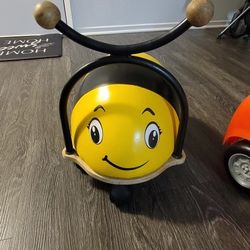 ZUM Toys Bugs Bumbee Ride On