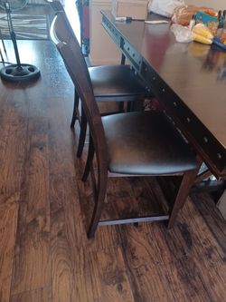 FINAL SALE! ASHLEY DINING ROOM SET (4 CHAIRS)