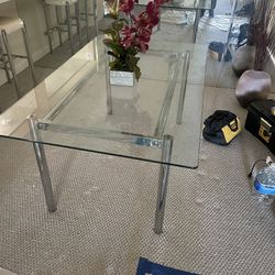 Glass Table And Chairs 250 OBO 