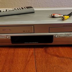 Toshiba DVD VCR Deck Model Sdkv550su Works Great