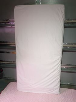 Barely Used Twin Size Mattress| FREE