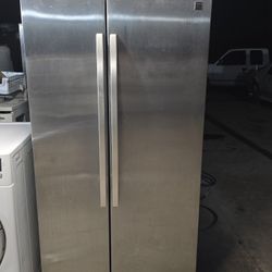 Kenmore 2door Fridge 