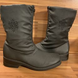 COMFORTVIEW SNOWFLAKE SNOW BOOTS 