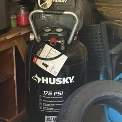 Husky 26-Gallon 175 PSI Vertical Air Compressor – Excellent Condition