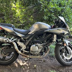 2009 Suzuki SV650S