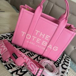 The Tote Bag Medium