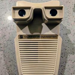 Viewmaster Viewer Recorder with Full 3 Color Slides.