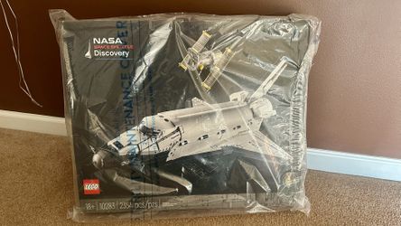 LEGO Icons NASA Space Shuttle Discovery 10283 New Sealed Retired Set