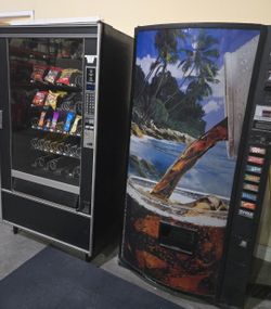 Soda & Snack Vending Machine