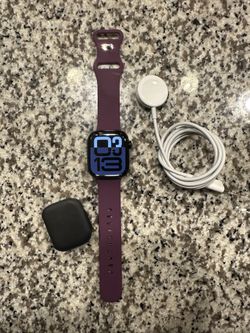 New Apple Watch Series 10 GPS 42mm Black With Band, Charger And Warranty (band Not Apple)