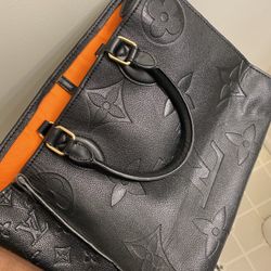 LV purse