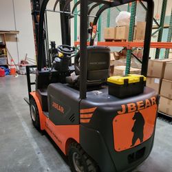 JBear Forklift
