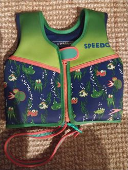 Speedo swim vest new