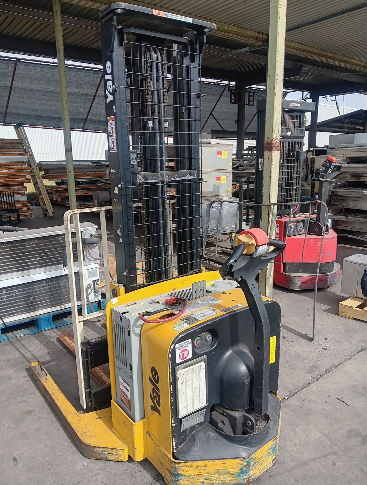 Pallet Stacker Forklift YALE 