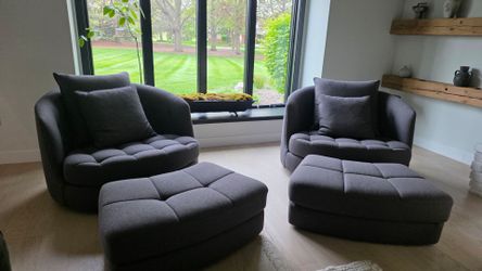 Milo Baughman Thayer swivel chairs