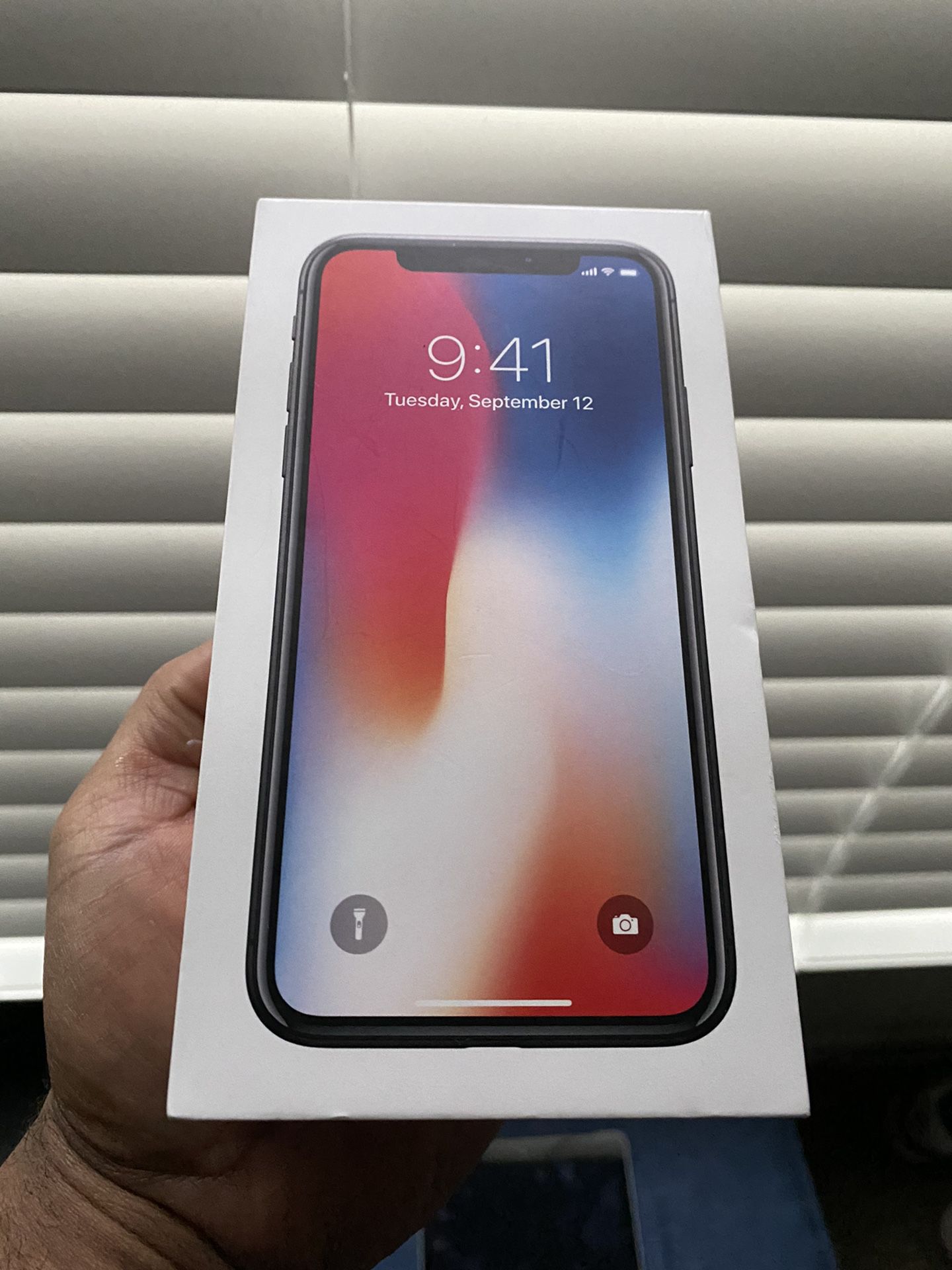 iPhone X 256 in excellent condition.