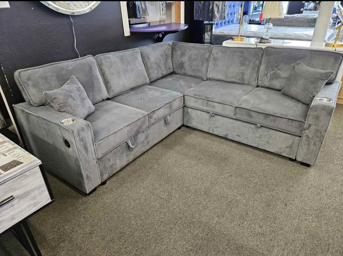 New Sleeper Sectional Couch with USB & Storage! Includes Free Delivery 🚚!