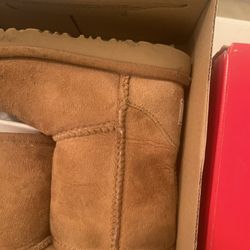 Ugg Boosts 