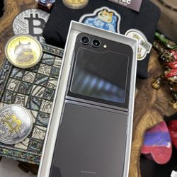 Samsung Galaxy Z Flip 5 256GB Unlocked Any Sim