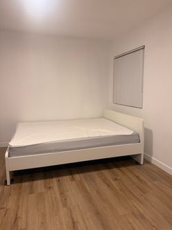 White queen bed frame