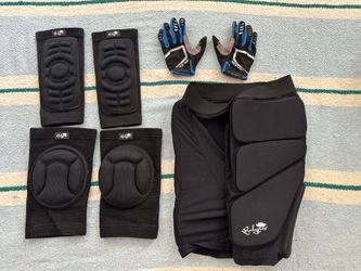 Women's Mountain Biking Padding Set (M/L) + Riding Gloves