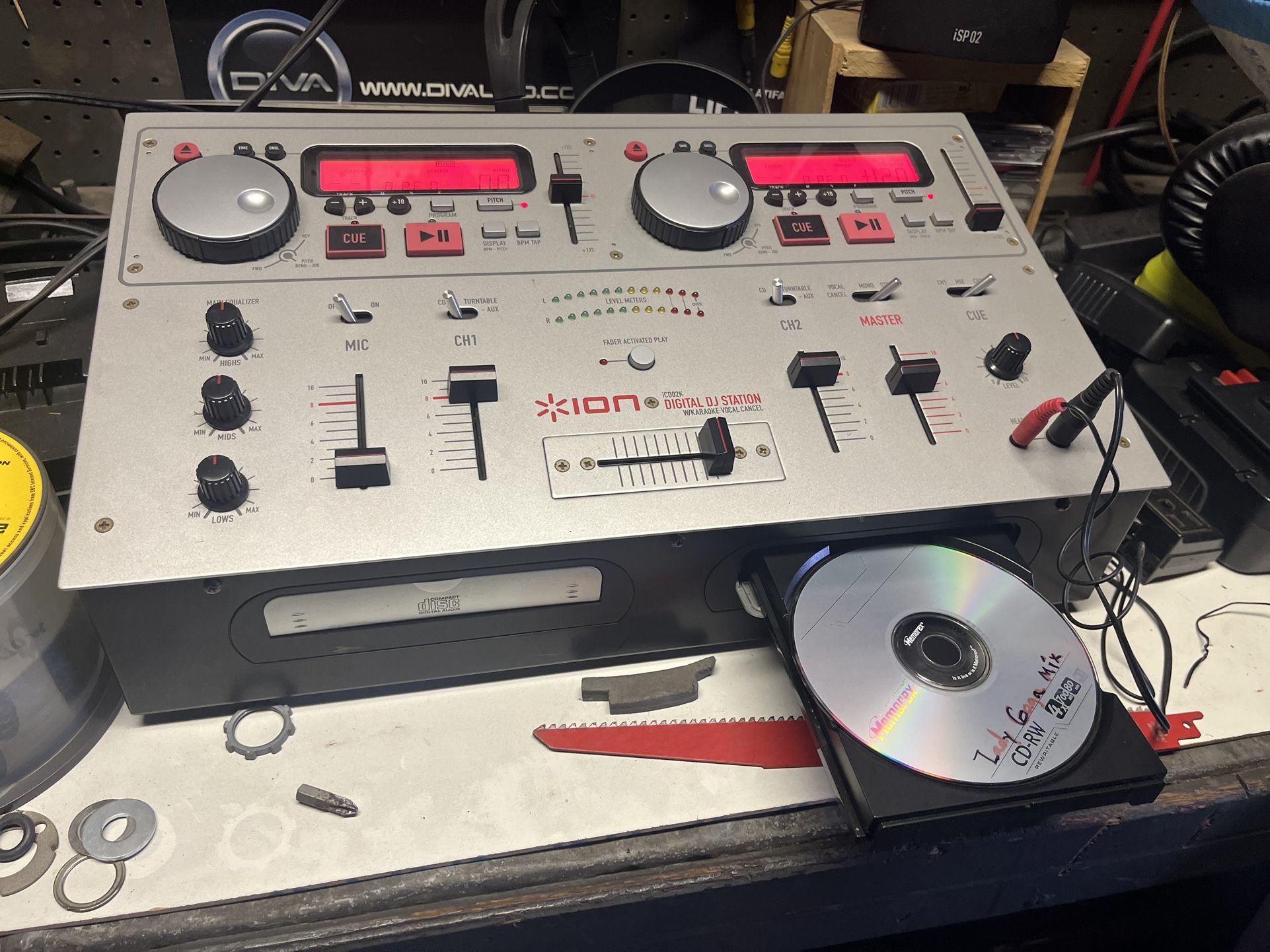 Dj Cd Mixer With Speakers