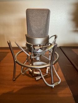 Neumann TL 103 large diaphragm condenser microphone