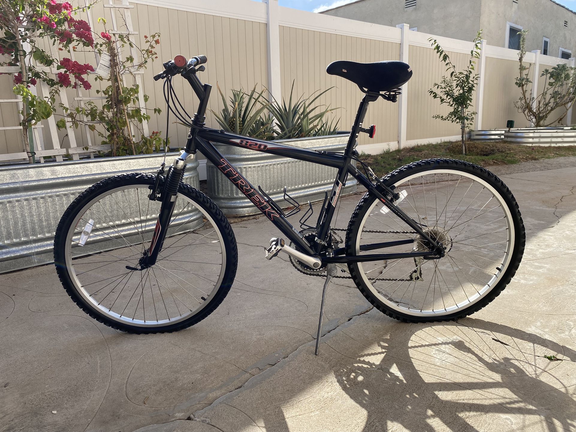 TREK 820 Mountain Bike for Sale in Los Angeles, CA - OfferUp