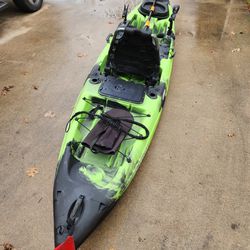 Malibu STEALTH 14 Fishing Kayak