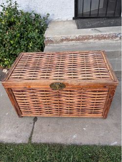 Wicker Storage Trunk