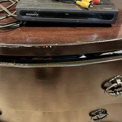 Magnavox SDTV Tuner W/Audio Video Hookups Tested Works 