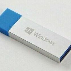 Windows 11 Professional USB DISK For Laptop & Desktop 