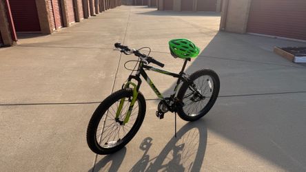 Huffy Skirmish 26” Mountain Bike + Helmet
