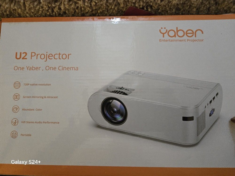 New In Box YABER U2 projector 720p With 80" Screen
