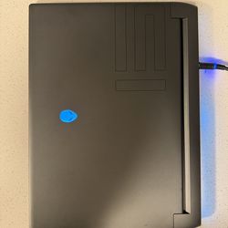 Alienware M15 R7 AMD