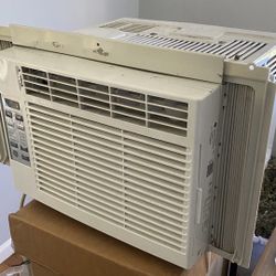 Air Conditioner  L.G