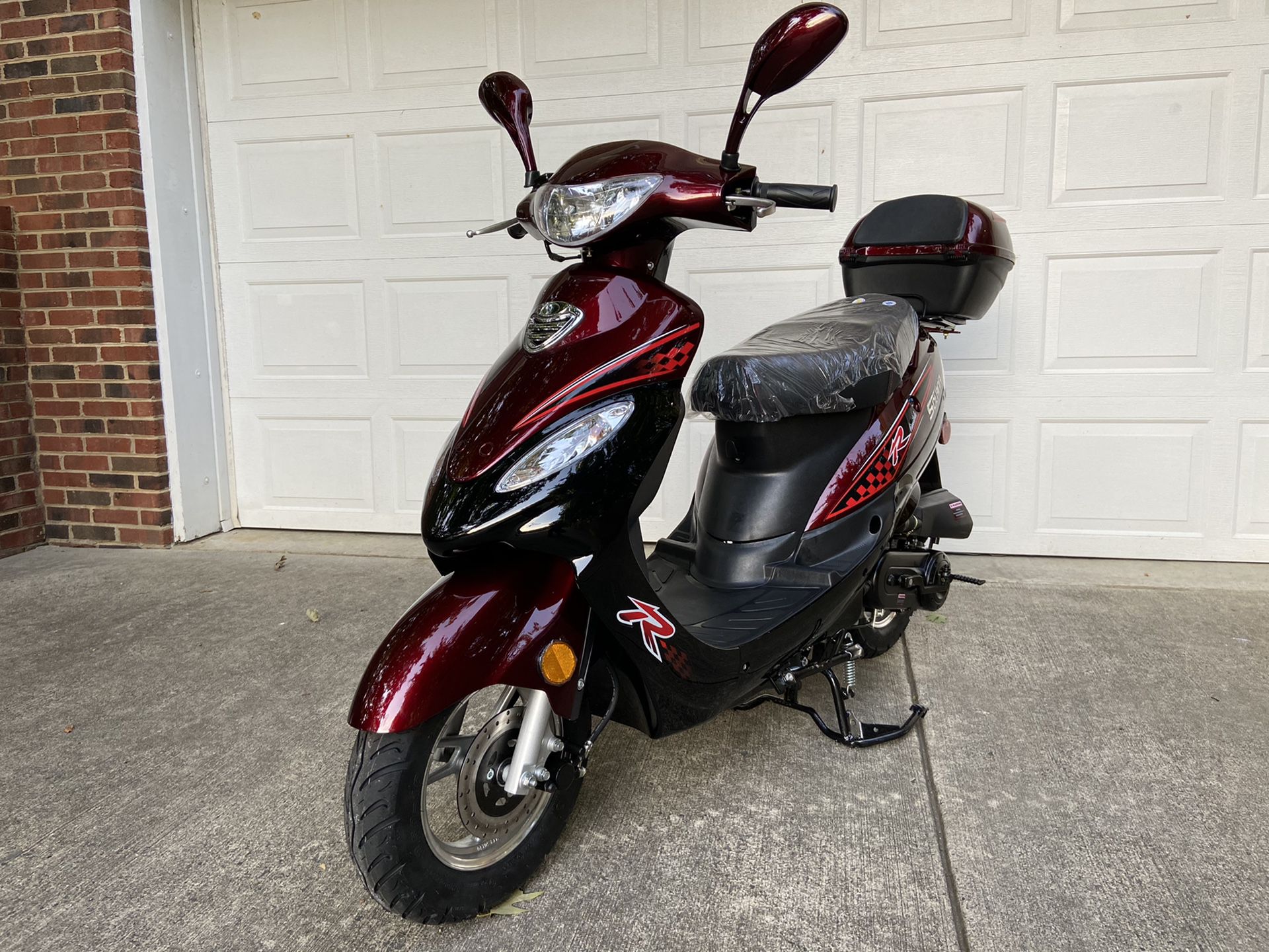 2020 Solona Scooter Moped