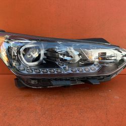 2019 2020 2021 2022 HYUNDAI VELOSTER N RIGHT PASSENGER SIDE HEADLIGHT OEM
