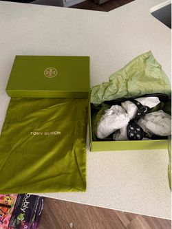 Black tory burch sandals