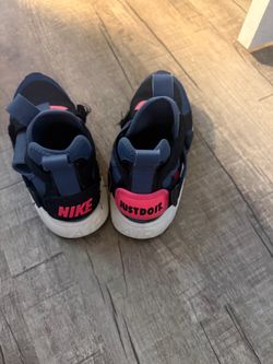 Nike Air Huarache Navy Blue Sneakers