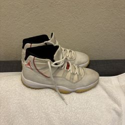 Jordan 11 Retro Platinum Tint Size 11
