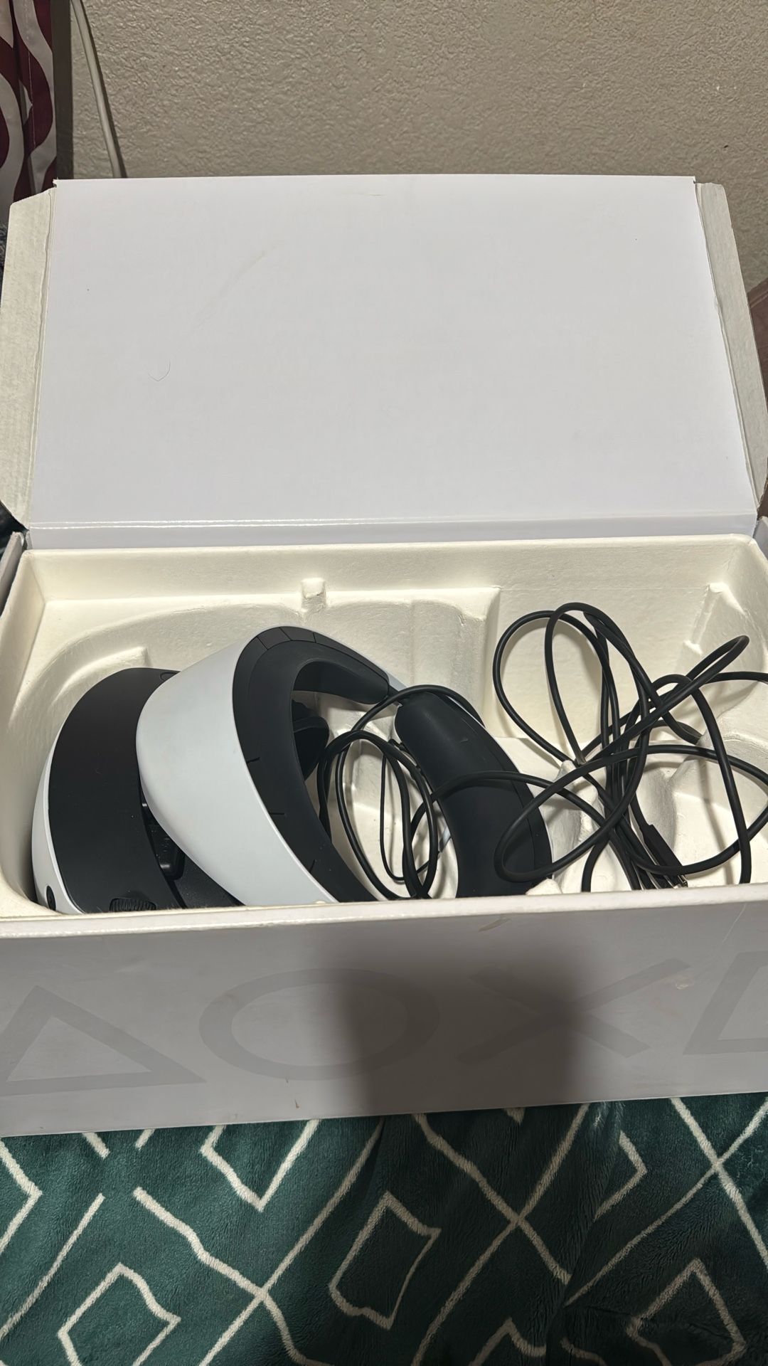 Ps Vr2 and A Charging Station