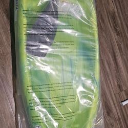 Lifetime & Sun Dolphin Youth Kayak NEVER USED w/Paddles