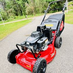Toro 22295 - 21 in (53 cm) Heavy Duty Self-Propelled Zone Start Honda  