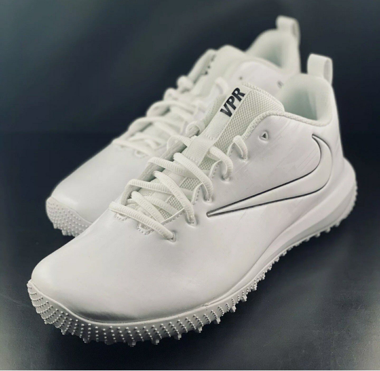 Nike Vapor Varsity Low Turf LAX Football Shoes 923492-110 Men's Size 7
