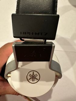 Yamaha HPH-MT7W White Headphones Studio Monitor