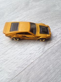 Hot wheels car gold tone car 15$ cash