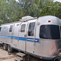 1989 Airstream CCH