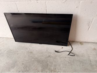 Insignia 40” TV